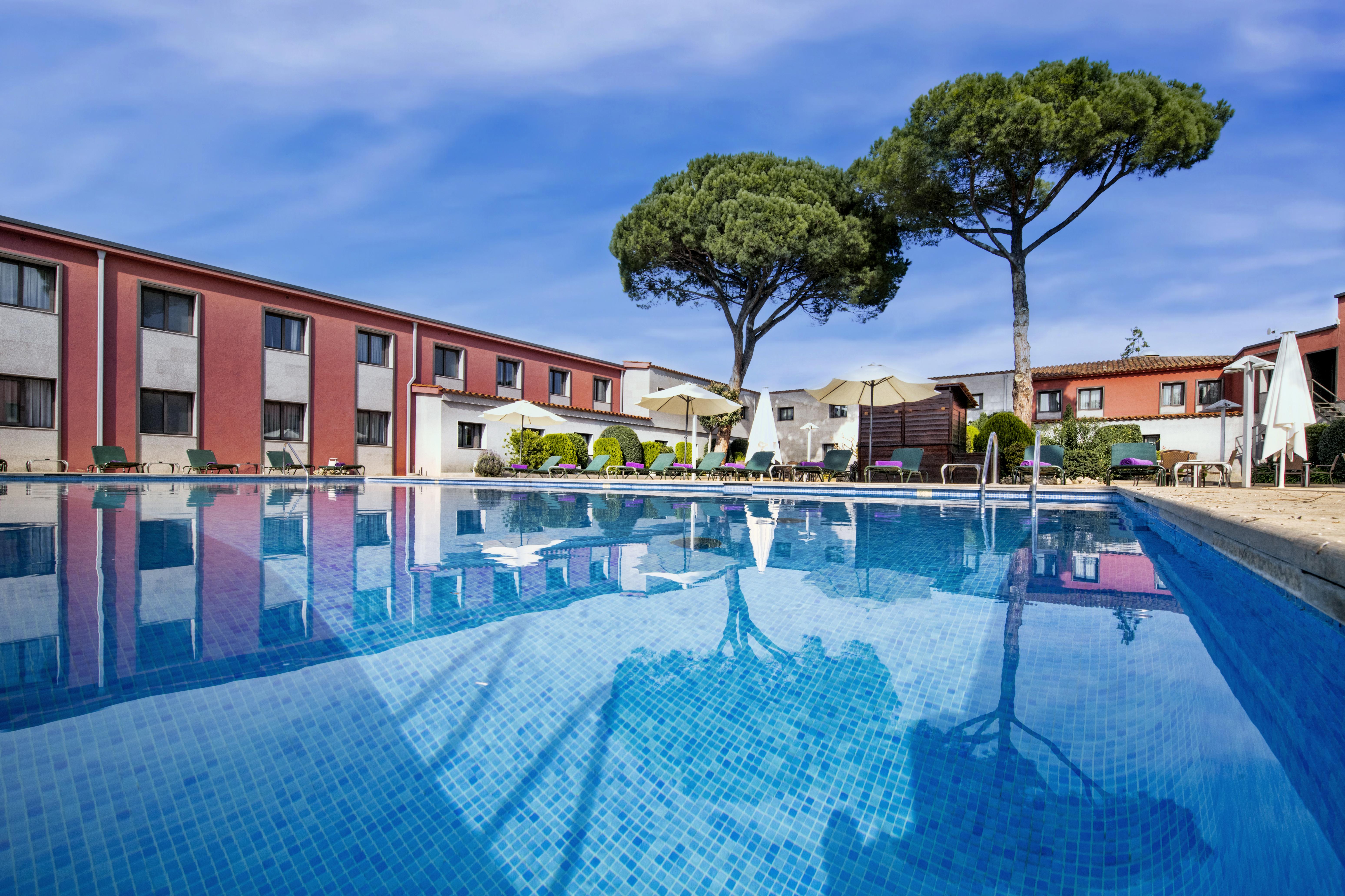 Salles Hotel Aeroport De Girona Riudellots de la Selva Exterior foto